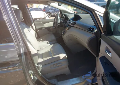 2014 Honda Odyssey Touring/Touring Elite z USA, uszkodzony, nr VIN 5FNRL5H90EB106715